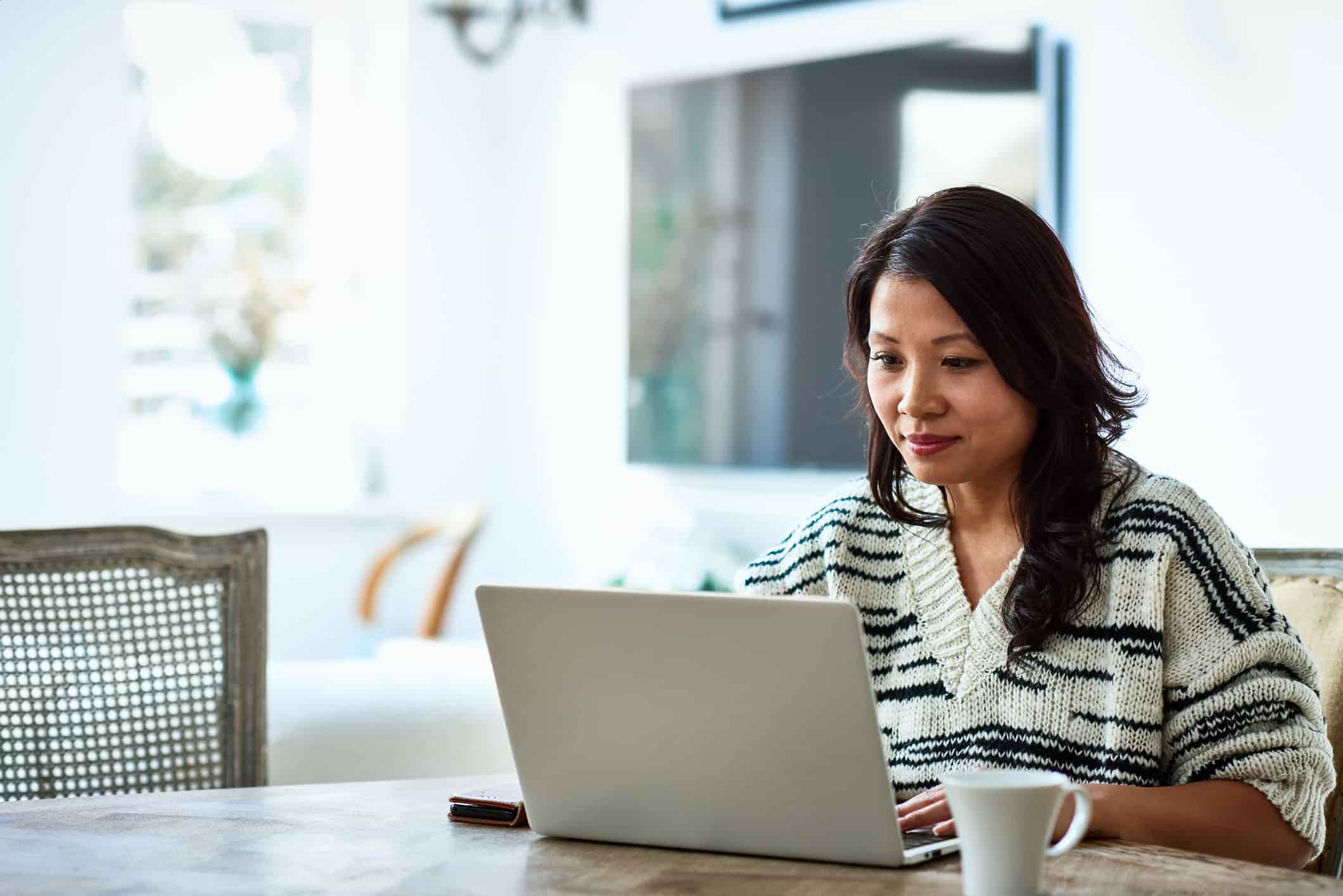 woman working on her laptop