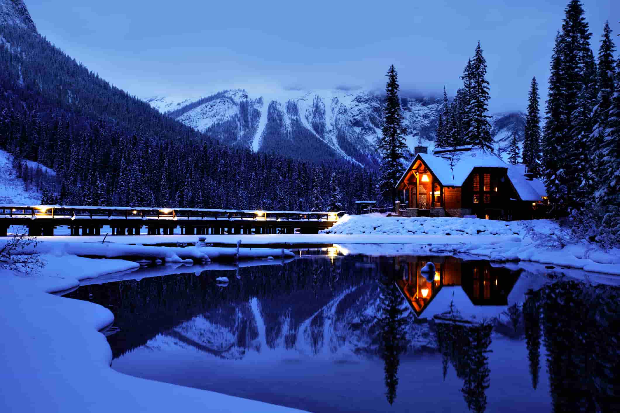 ski resorts Canada